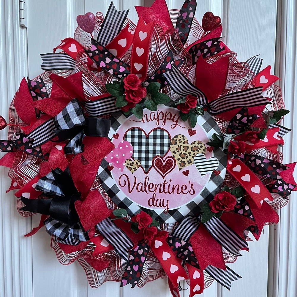 HUGE Happy Valentines Day Wreath 28” Pink Red Black Hearts Roses XLARGE Thick